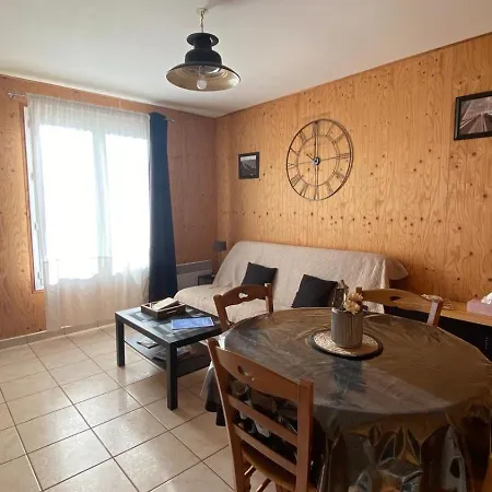 Holiday home 2 A 4 Pers Bulle Der 12a Du Der Giffaumont-Champaubert